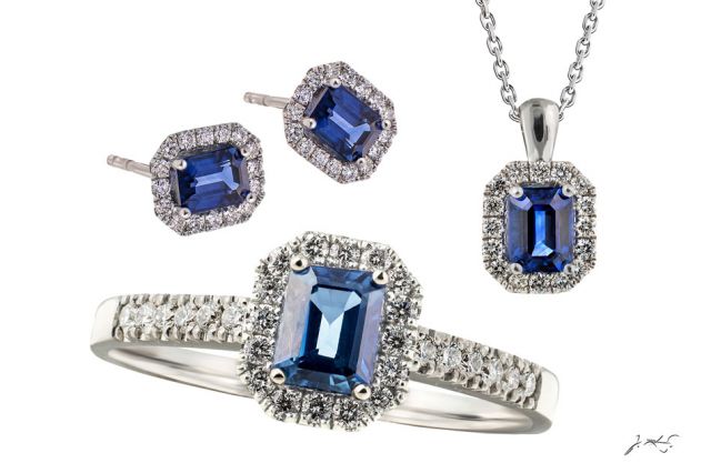 Prsten s modrým safírem a diamanty