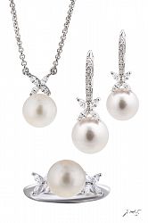 Náhrdelník s perlou a diamanty