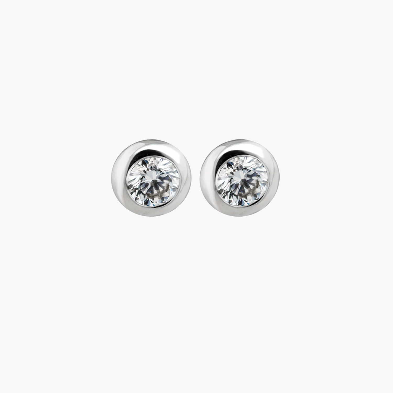 drahonovsky-nausnice-bile-DISK-diamanty-31116 Náušnice D.I.S.K. diamanty 0,20ct v bílém zlatě - Obrázek 1